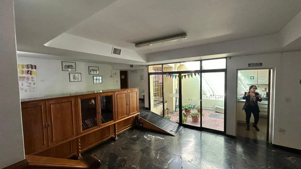 VENTA CASA DE ALTA CATEGORIA BOMBAL SUR GODOY CRUZ 5