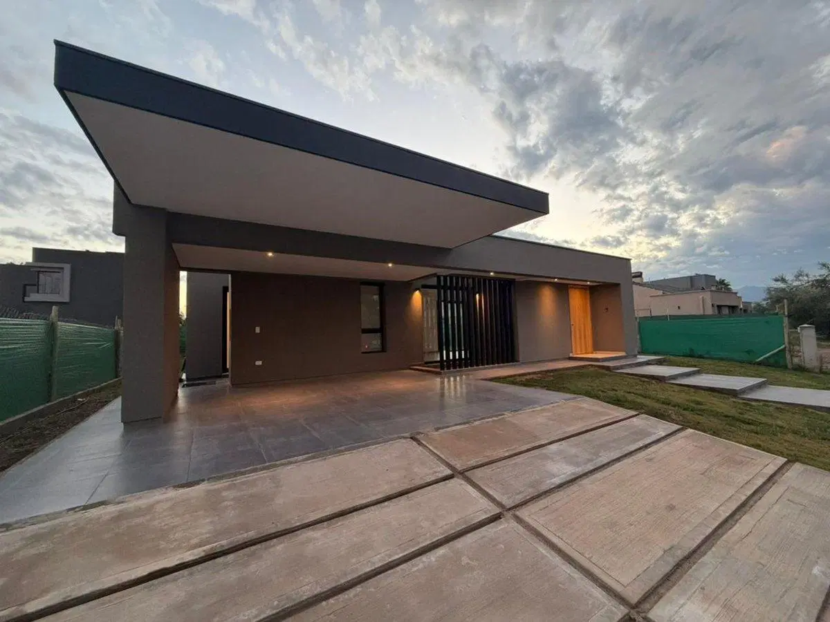 CASA A ESTRENAR CIRO DE VIEYTES 4