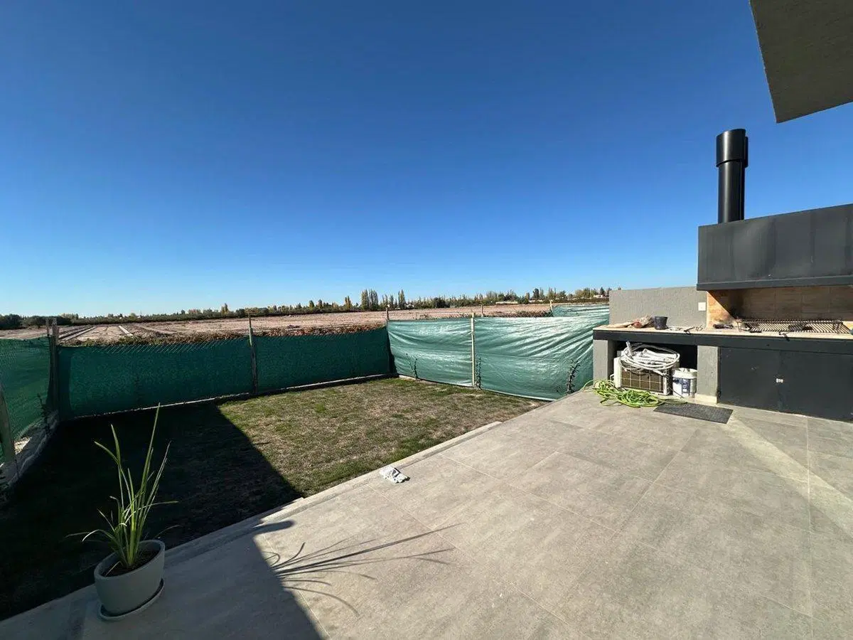 DUPLEX EN POZO CIRO DE VIEYTES 3
