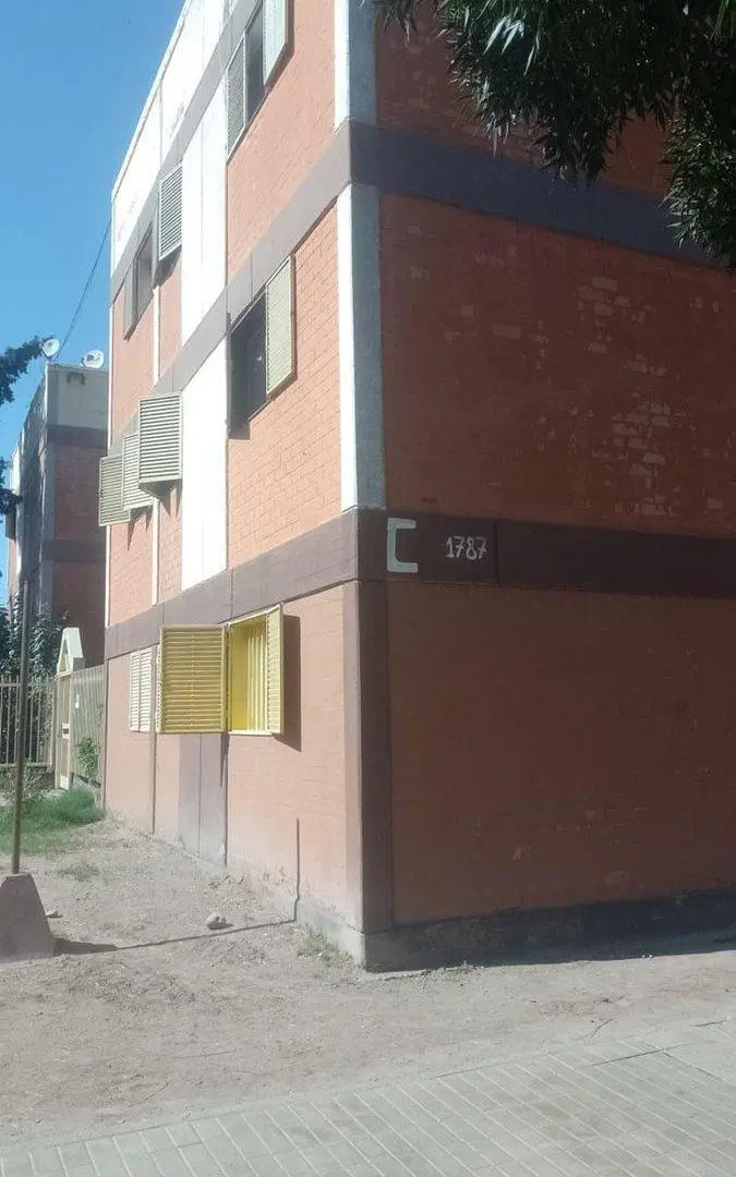 Amplio Departamento céntrico en Las Heras 4