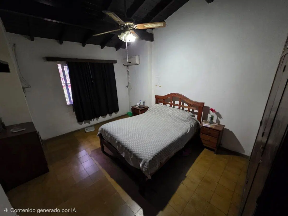 Venta de casa en Godoy Cruz, 6 ambientes 3
