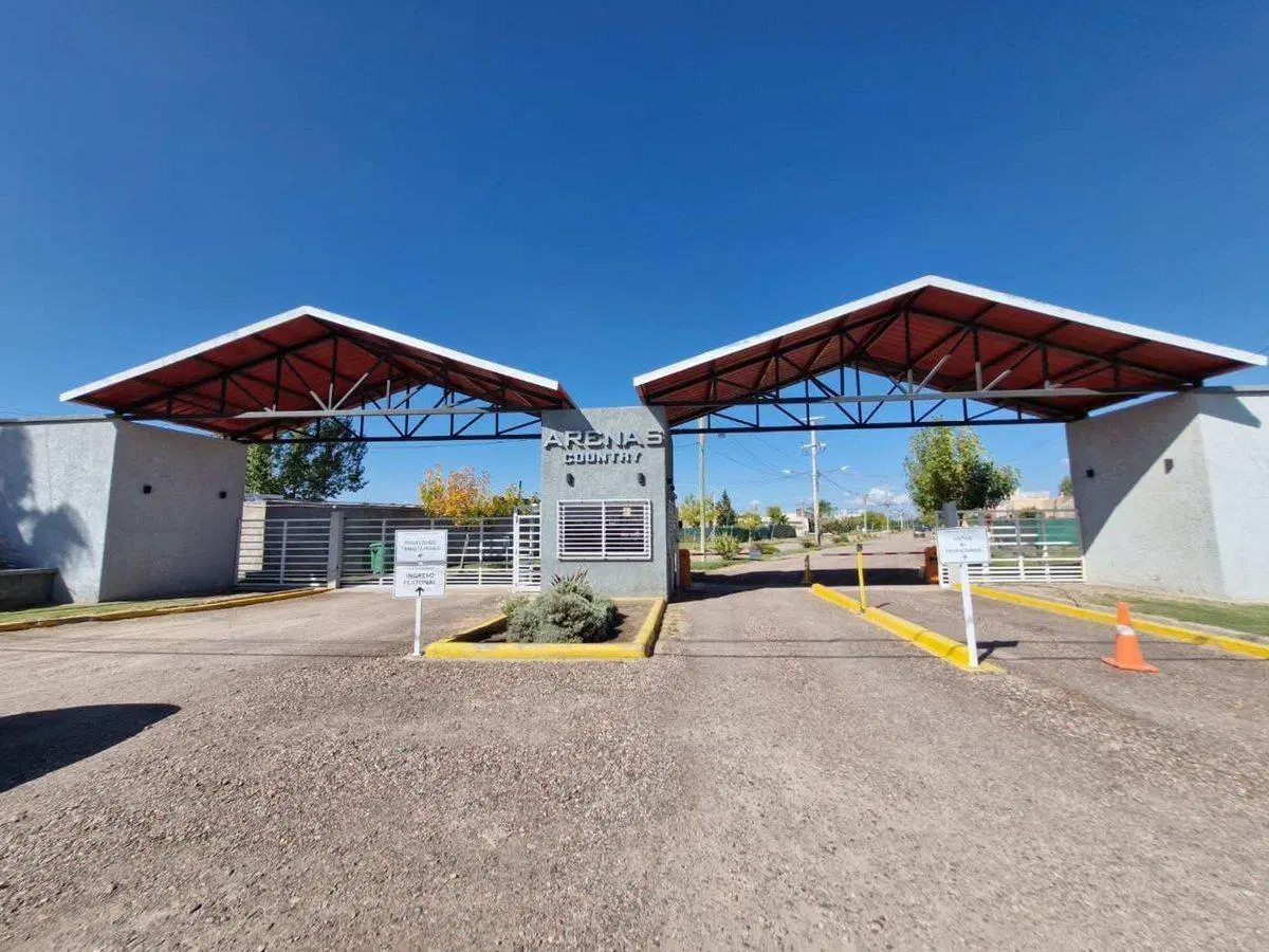 TERRENO CON PILETA EN VENTA B° PRIVADO GLLÉN 2