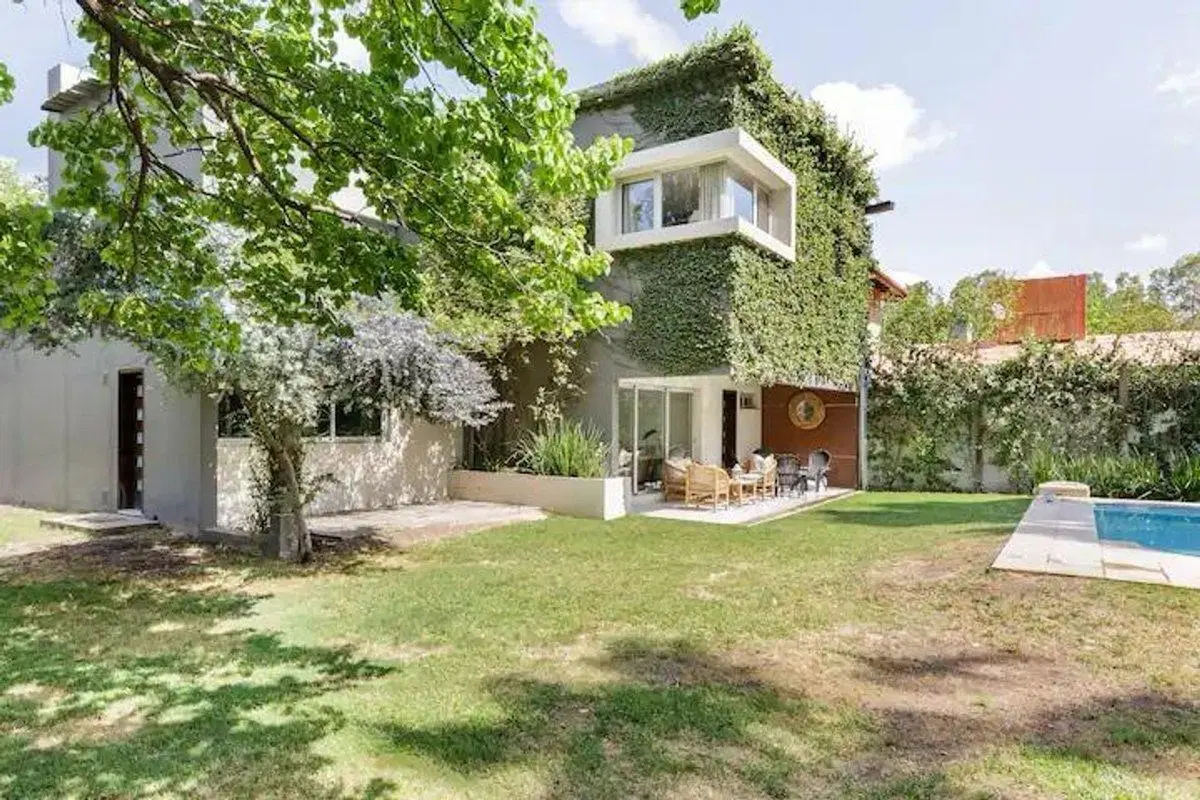 Hermosa Casa en Venta - Carrodilla 2