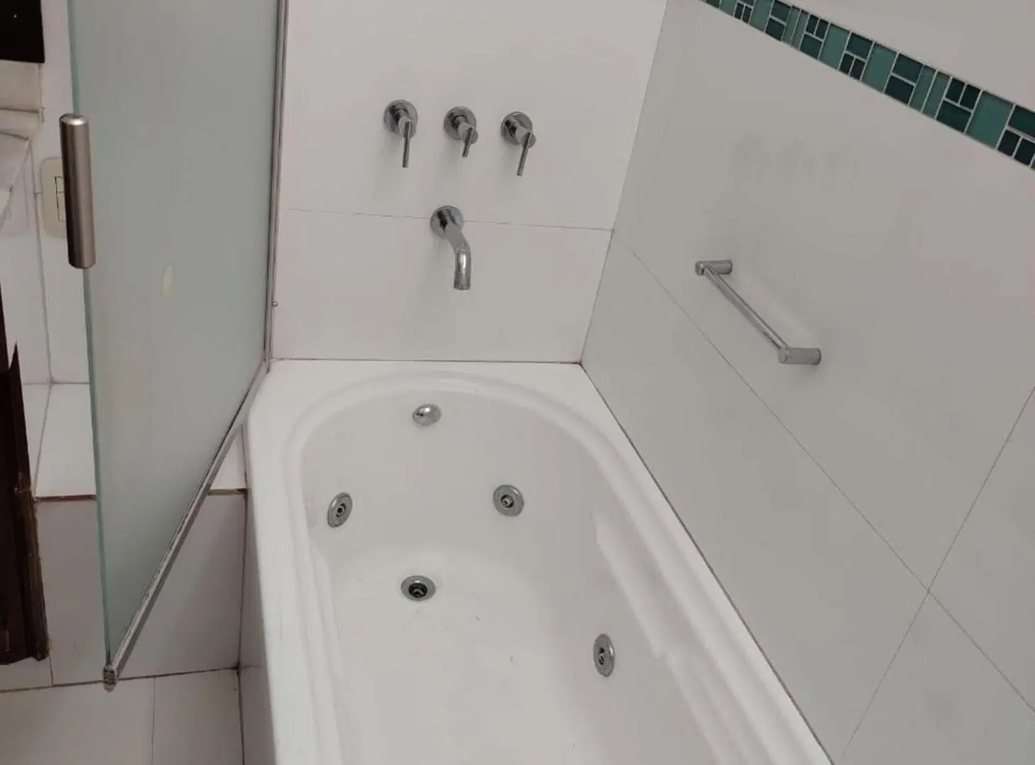 CASA EN VENTA EN PLENO CENTRO DE SAN MARTIN 2