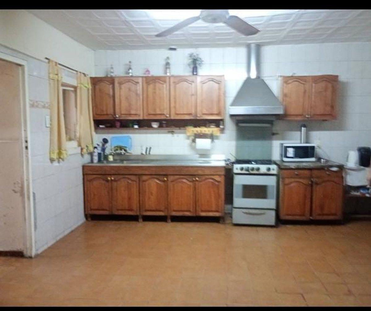 VENTA PROPIEDAD UNICA CON 2 CASAS EN DORREGO