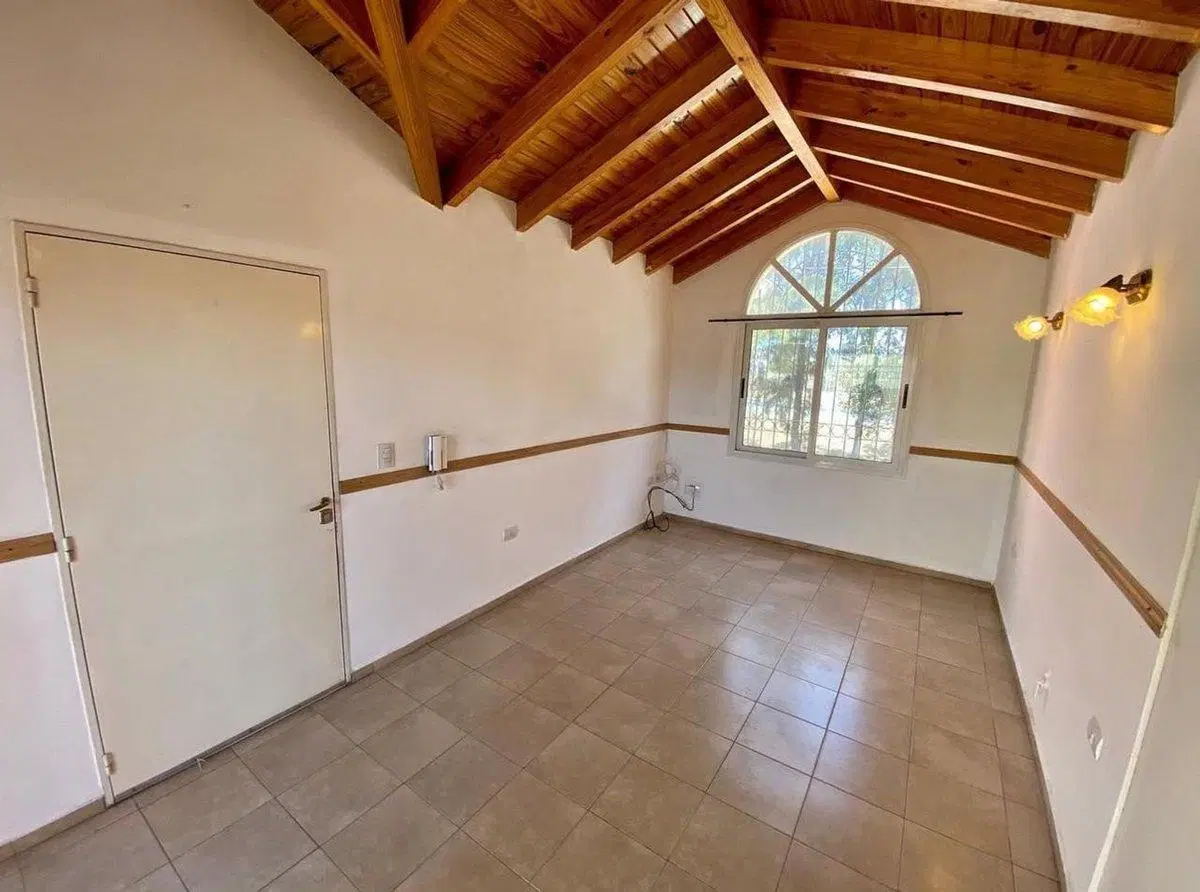VENTA DE DEPTO 2D PLANTA ALTA S/ACC. ESTE, MAIPU 2