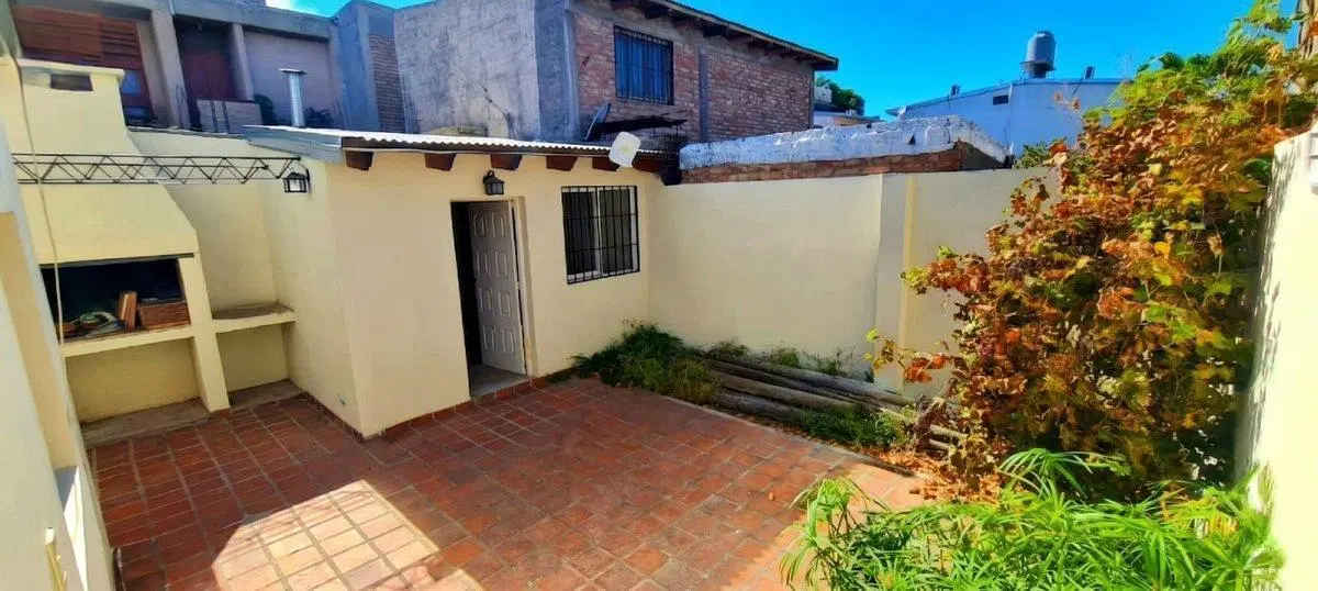 VENTA MUY LINDA CASA CENTRICA SAN RAFAEL 4