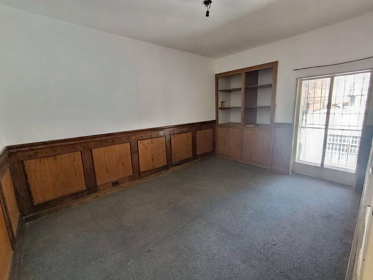 Departamento de 3 habitaciones en ciudad