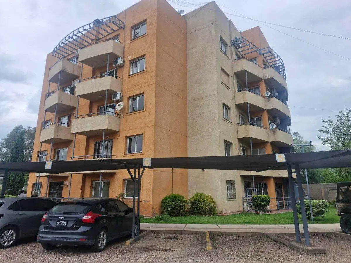 DEPARTAMENTO EN VENTA 1 DORM CON ASCENSOR GLLÉN 2