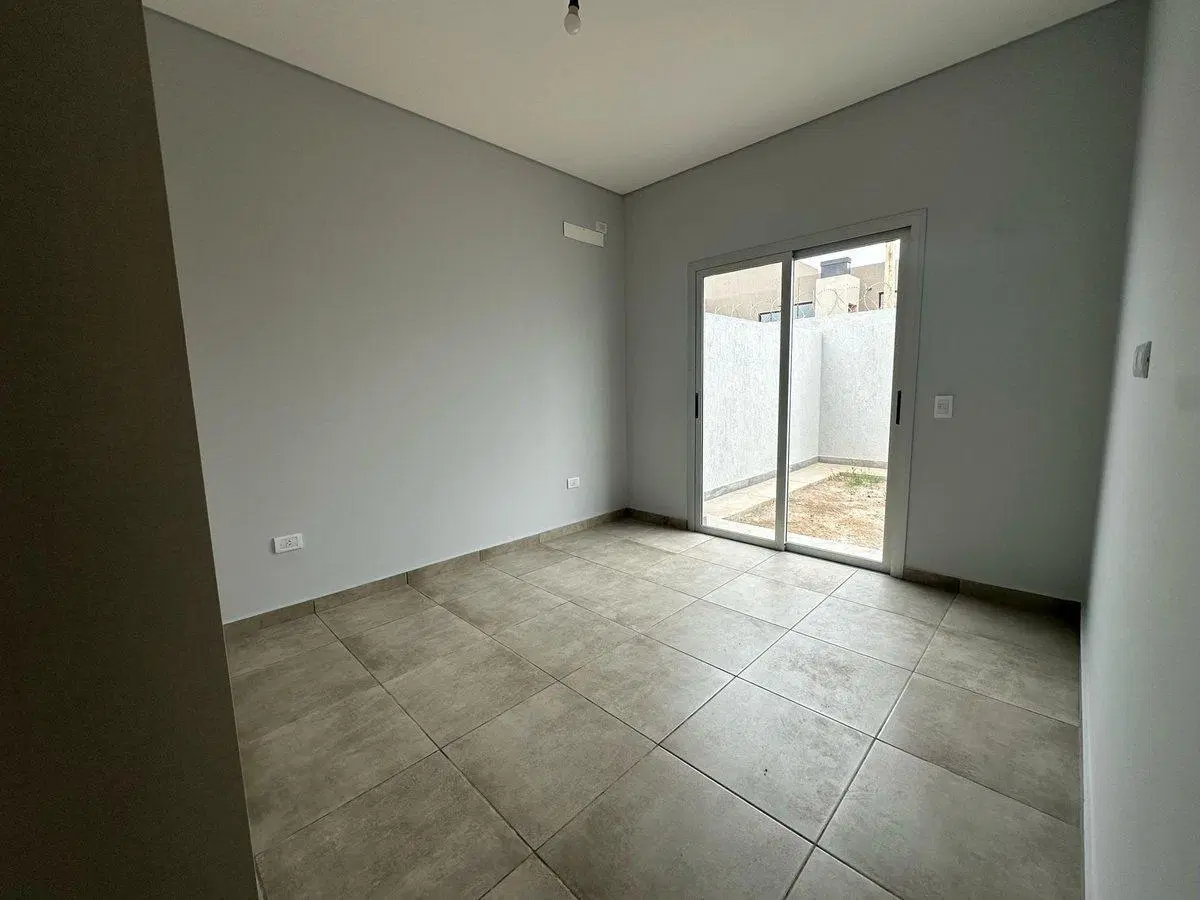 VENTA CASA DUPLEX 3 DORMITORIOS CORTADERAS 3 GLLEN 4