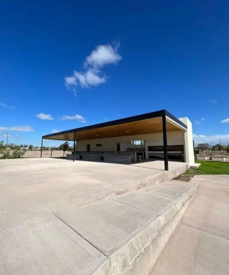 Lote en Barrio  El Bosque con excelentes amenities 5