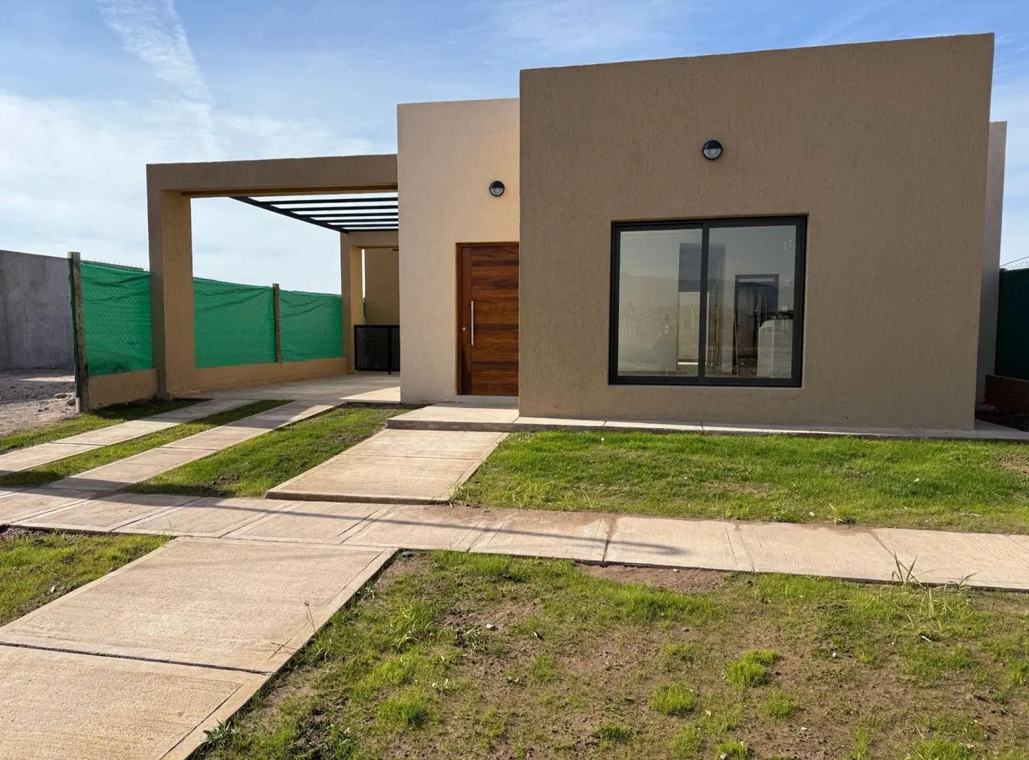 CASA EN ALQUILER BARRIO PRIVADO LA QUEBRADA 2