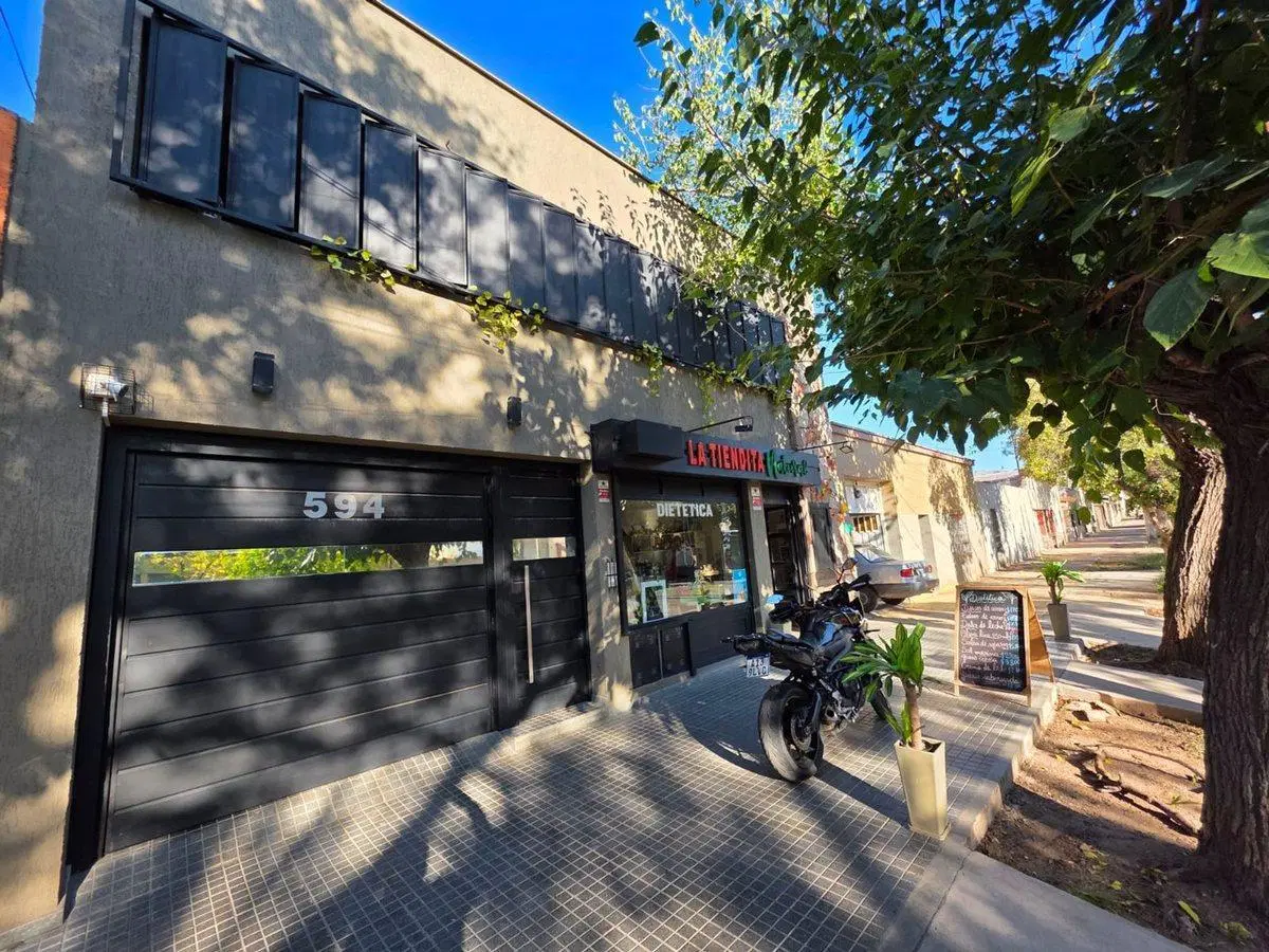 Alquiler de oficina amoblada en Dorrego 3