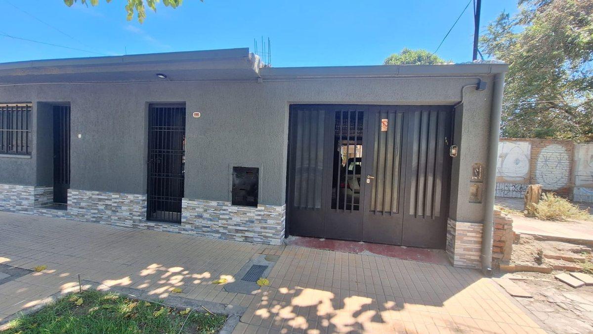 Venta casa más dpto Apta Credito en Las Heras
