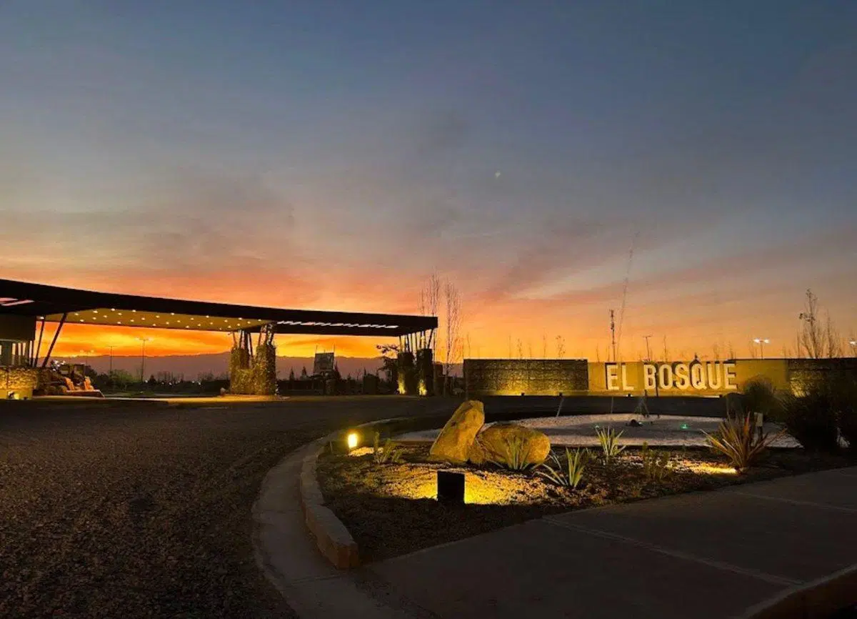 LOTE EN VENTA BARRIO EL BOSQUE FTE A ESPACIO VERDE 2