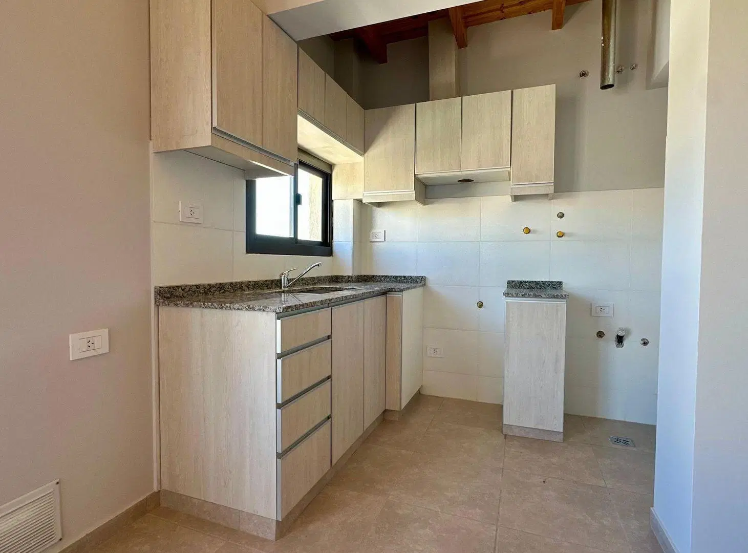 PREVENTA DEPARTAMENTO CON TERRAZA MAIPU 4