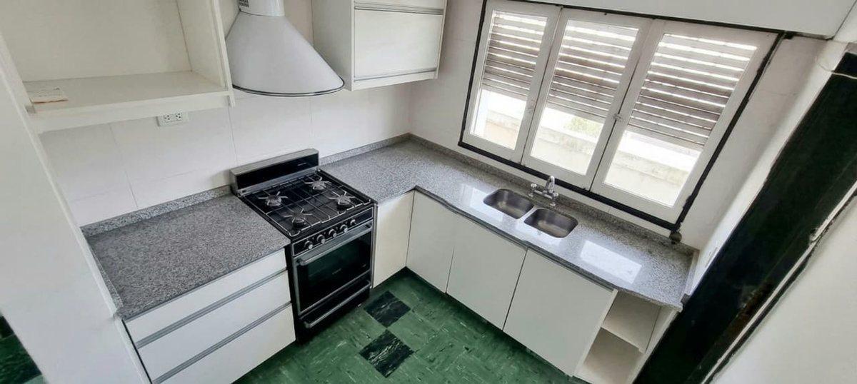 Foto de VENTA CASA CENTRICA MAS 2 DEPARTAMENTOS SAN RAFAEL, imagen 2