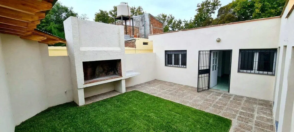 VENTA CASA CENTRICA MAS 2 DEPARTAMENTOS SAN RAFAEL 4