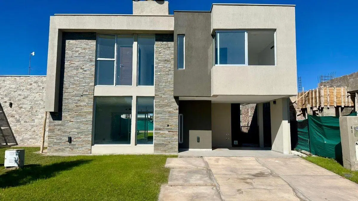 VENTA CASA IMPECABLE EN CORTADERAS lll 2