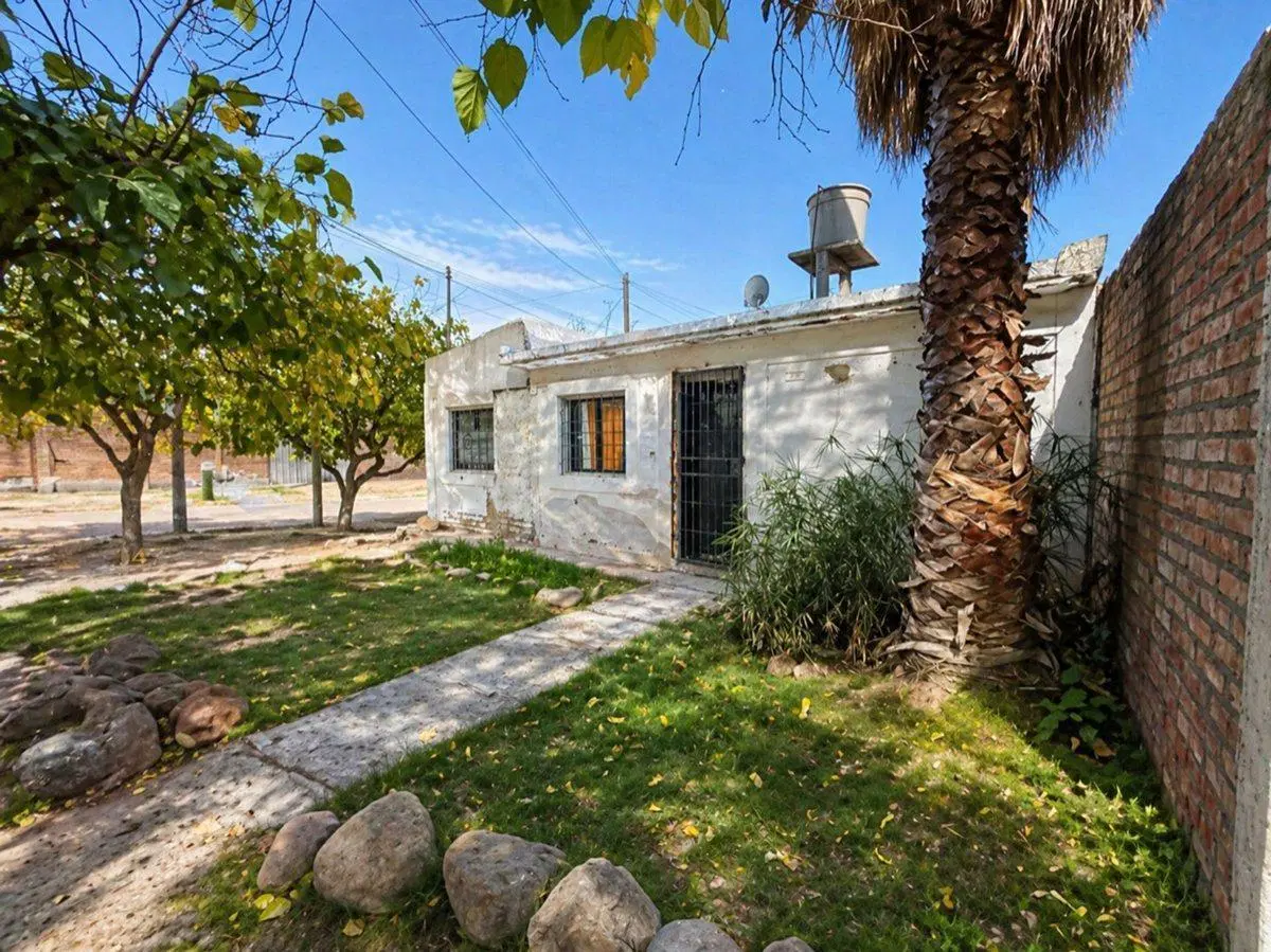 CASA EN VENTA DE 3 AMBIENTES EN LAS HERAS, MENDOZA 2