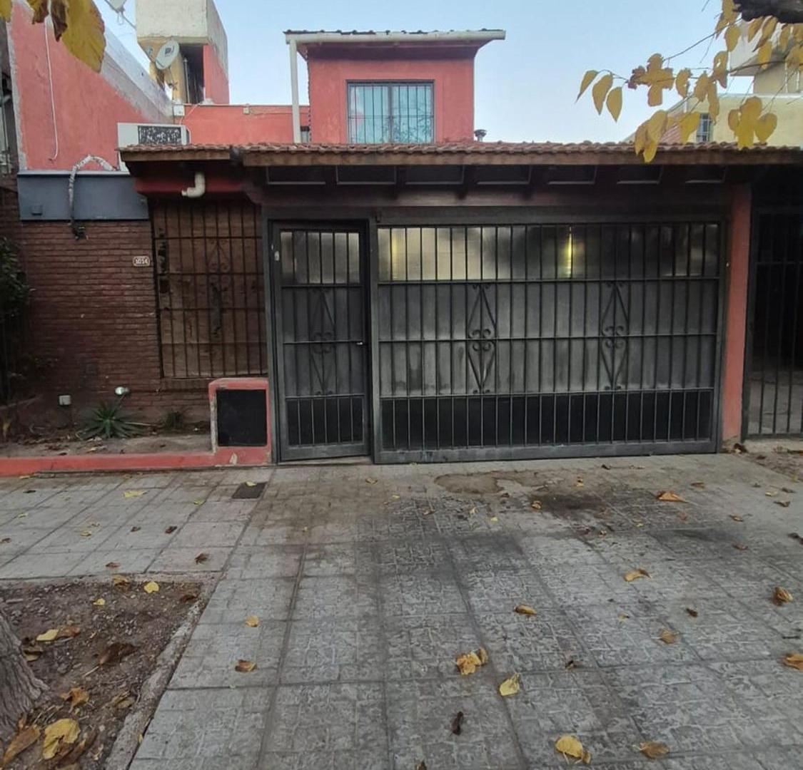 CASA EN VENTA BARRIO PETROLERO