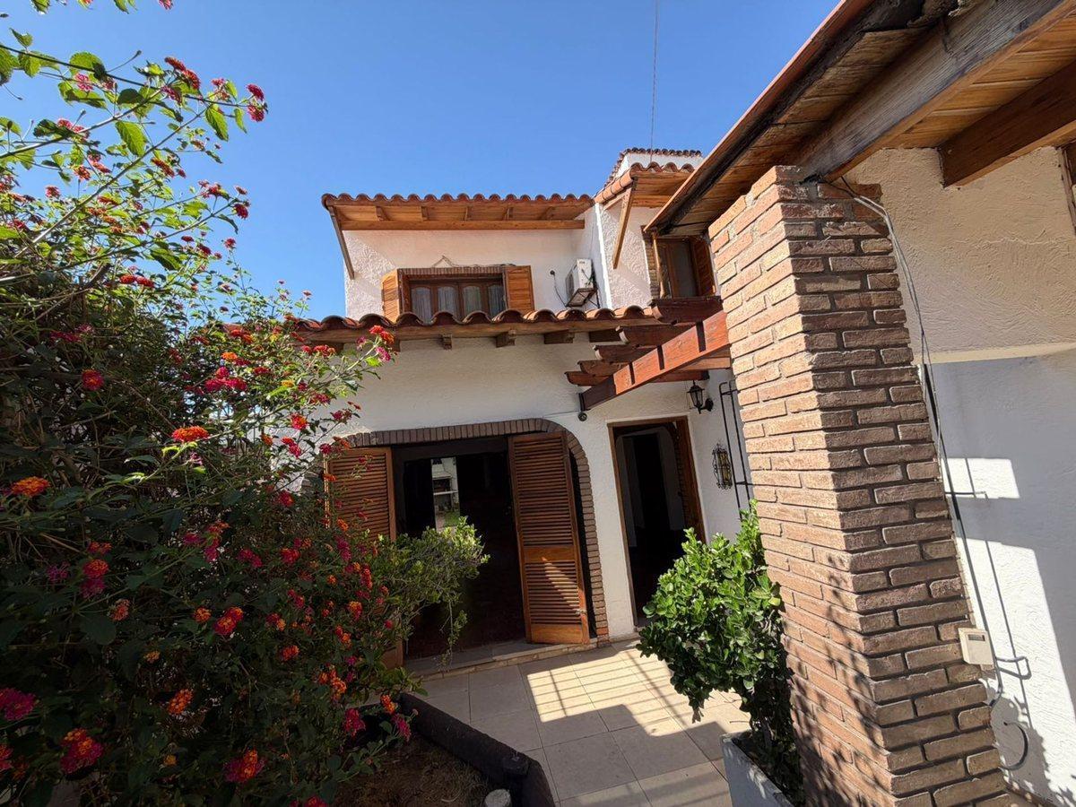 CASA EN VENTA MENDOZA
