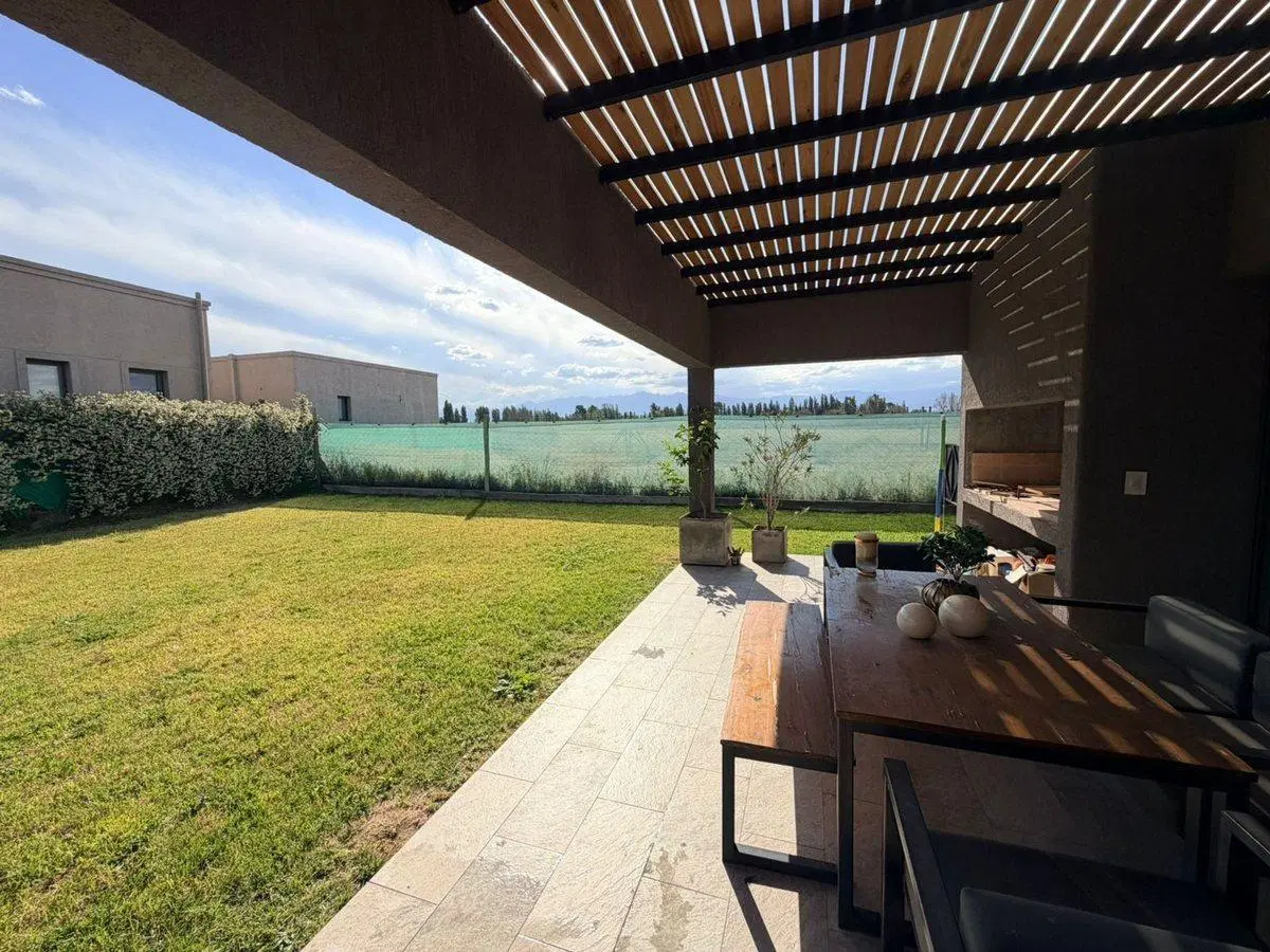 VENTA CASA EN LAR DE BOEDO 5
