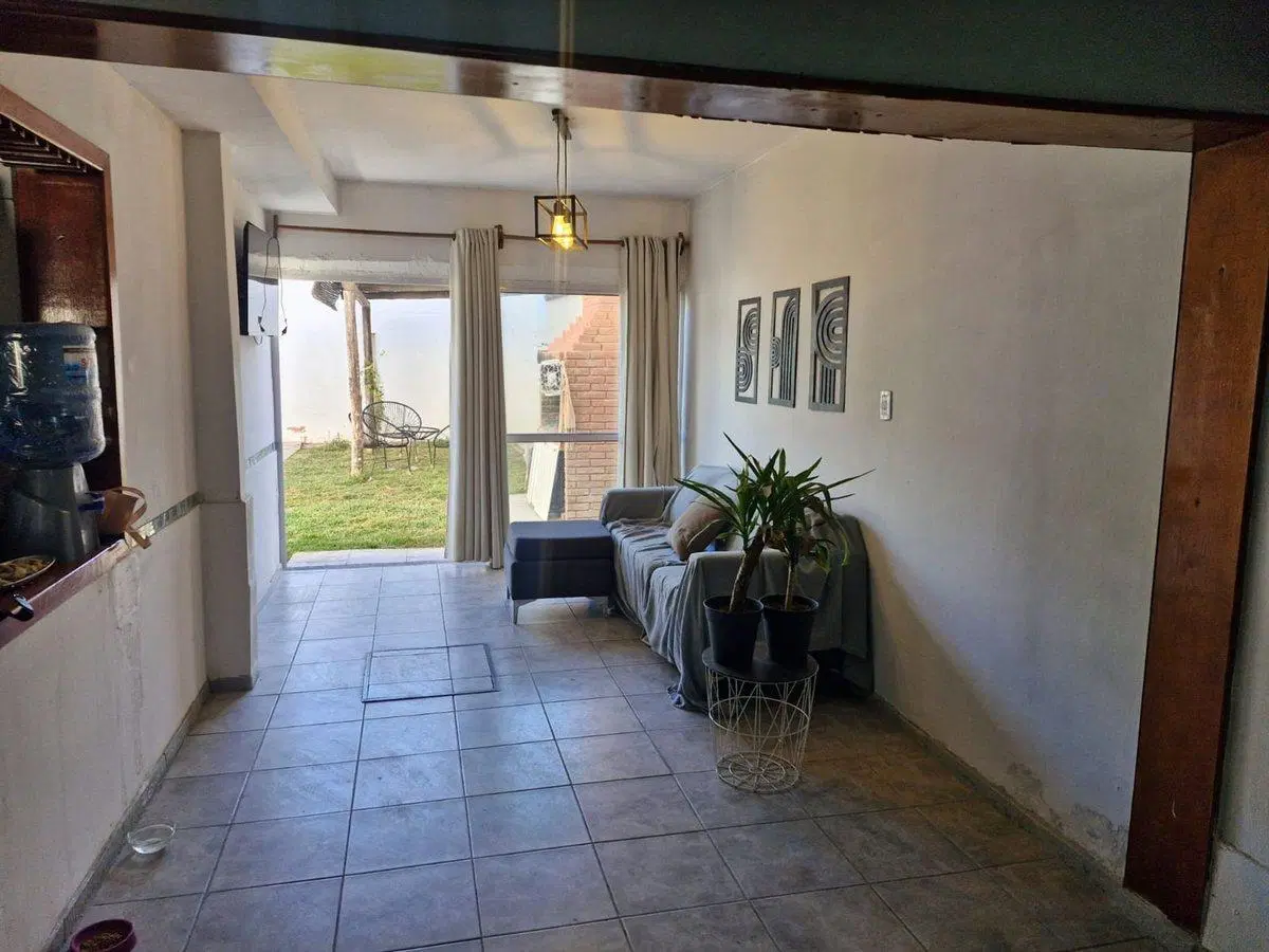 CASA EN VENTA B° SEMIPRIVADO AMANECER DE ORO 5