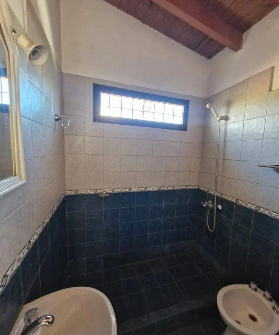 CASA EN VENTA B° SEMIPRIVADO AMANECER DE ORO 3