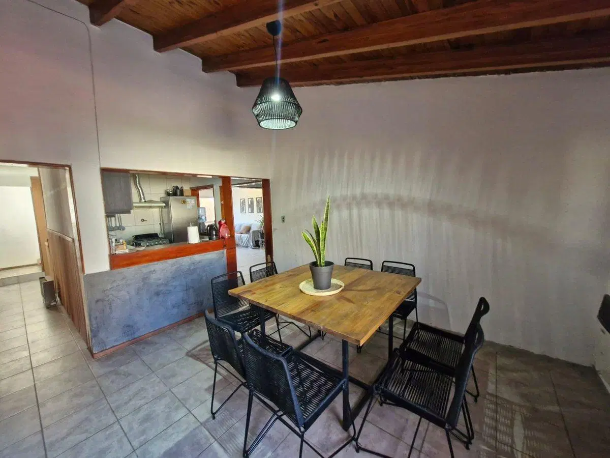 CASA EN VENTA B° SEMIPRIVADO AMANECER DE ORO 2