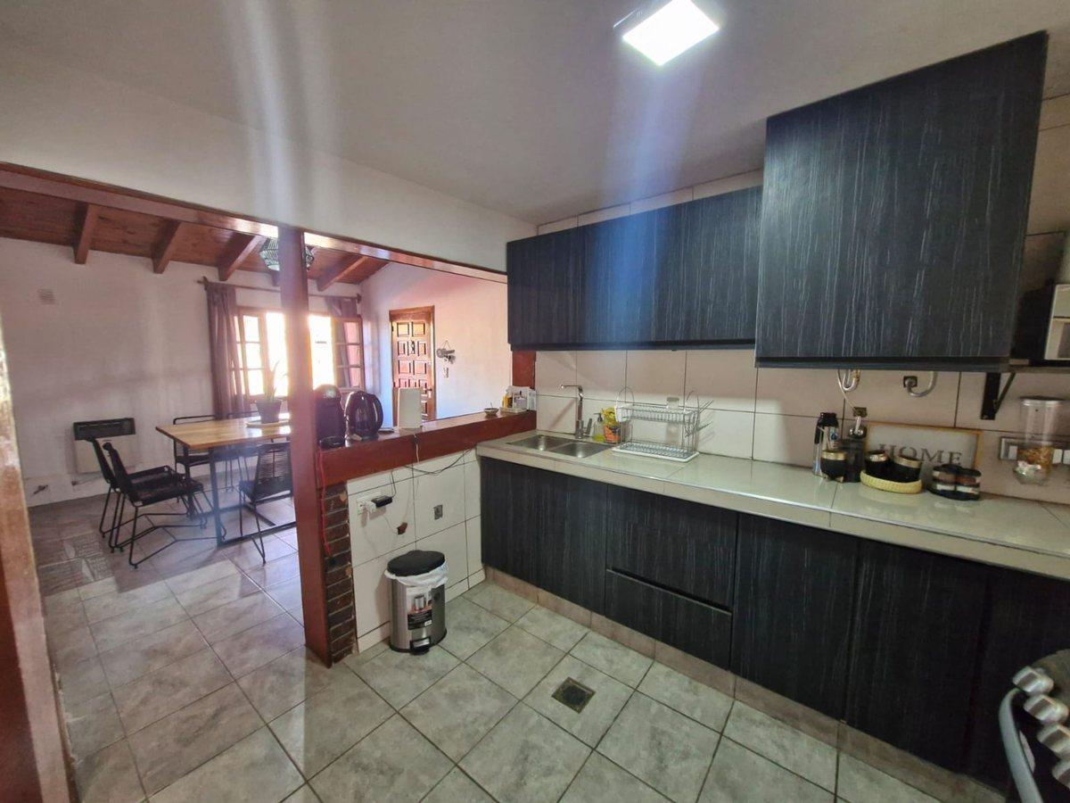 Foto de CASA EN VENTA B° SEMIPRIVADO AMANECER DE ORO, imagen 2