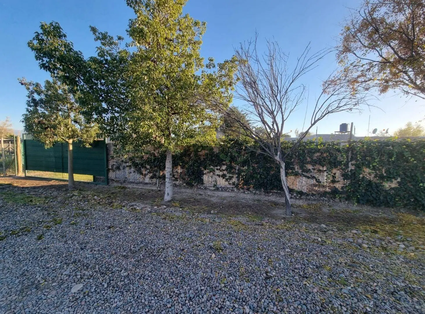 LOTE CON PILETA. B° SEMI PRIVADO LAS ROSAS I-GLLEN 5