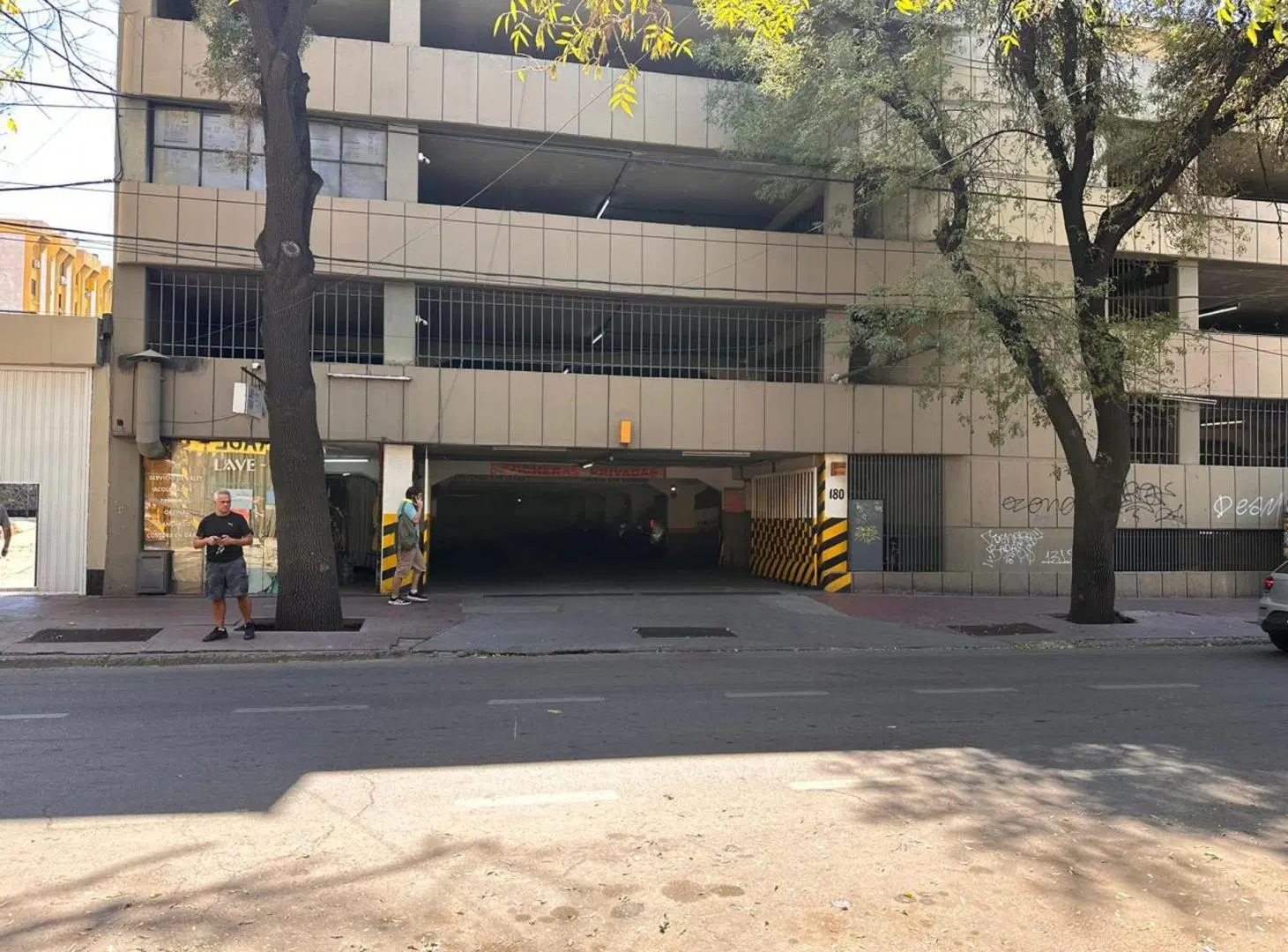 HERMOSO DEPARTAMENTO  MAS COCHERA 4