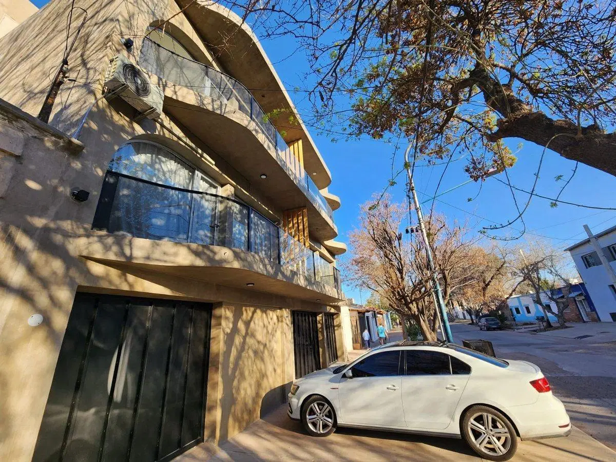 Venta departamento amoblado en Godoy Cruz- 2 amb. 3
