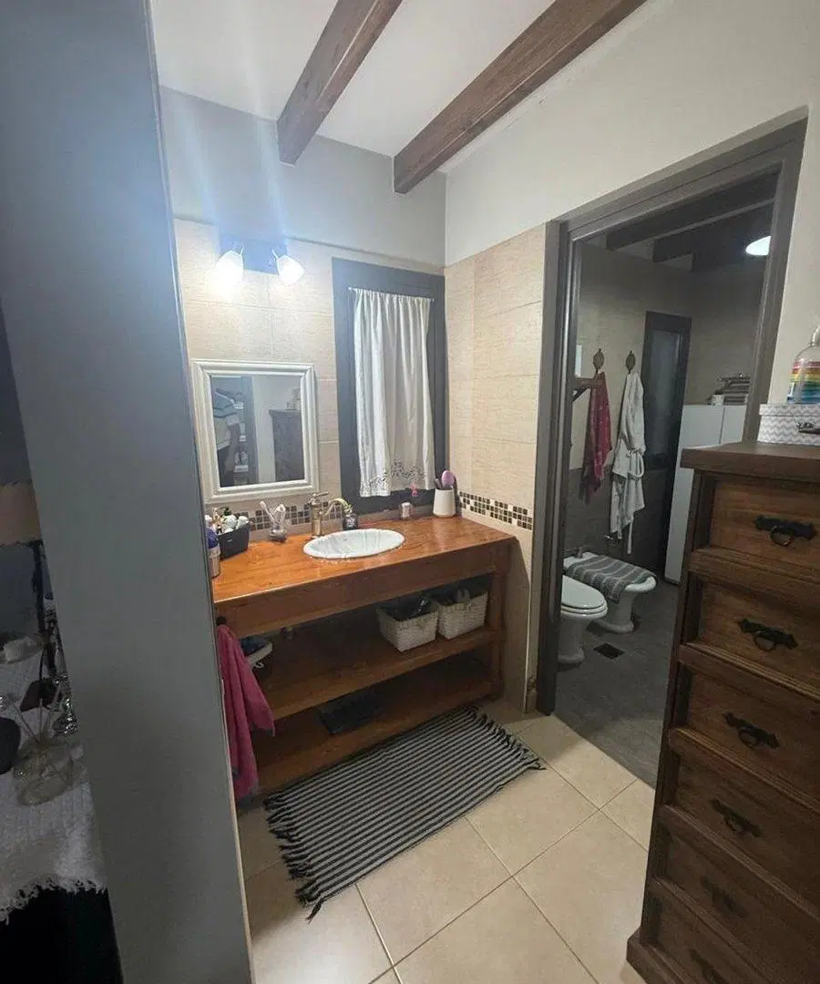 EXCLUSIVA CASA BARRIO TERRUÑOS ARAOZ 2 3