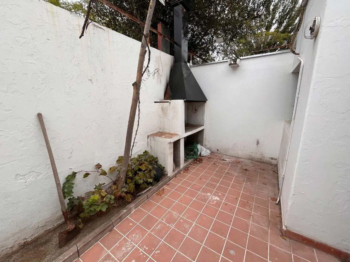 Alquiler casa 4 dormitorios en 5ta sección 8