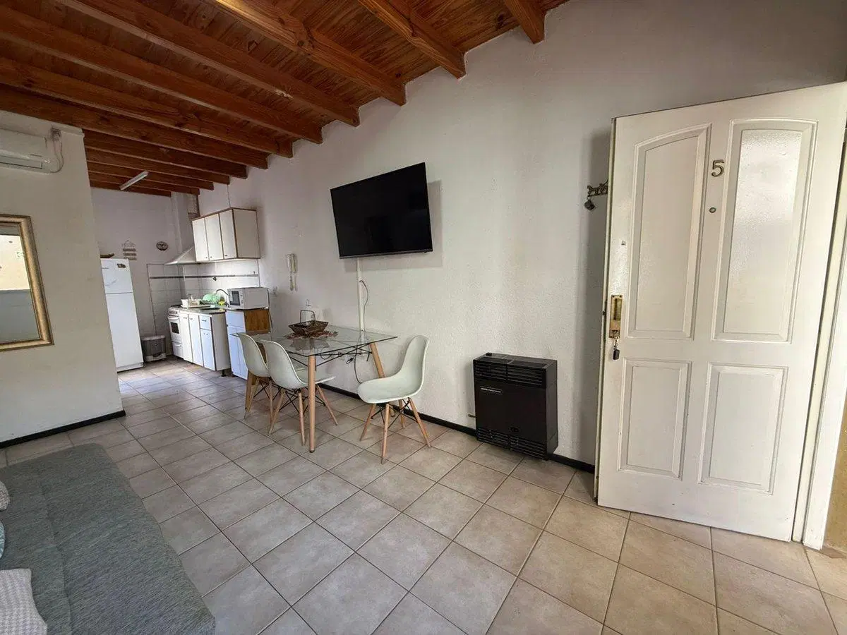 DEPARTAMENTO DE 1 HABITACION EN ALQUILER- DORREGO 4