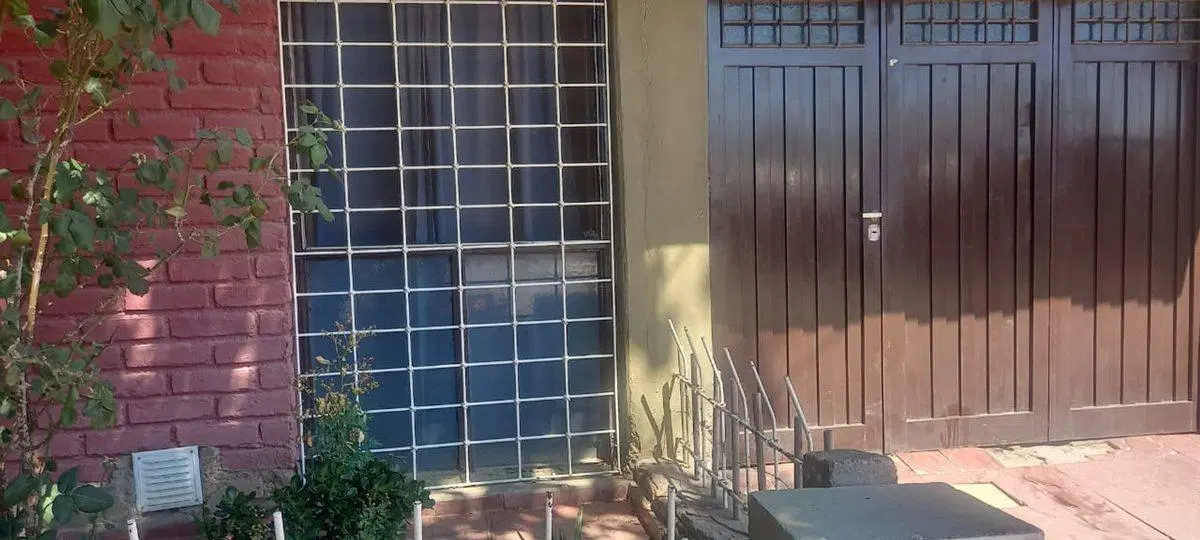 Casa en venta en Godoy cruz 2