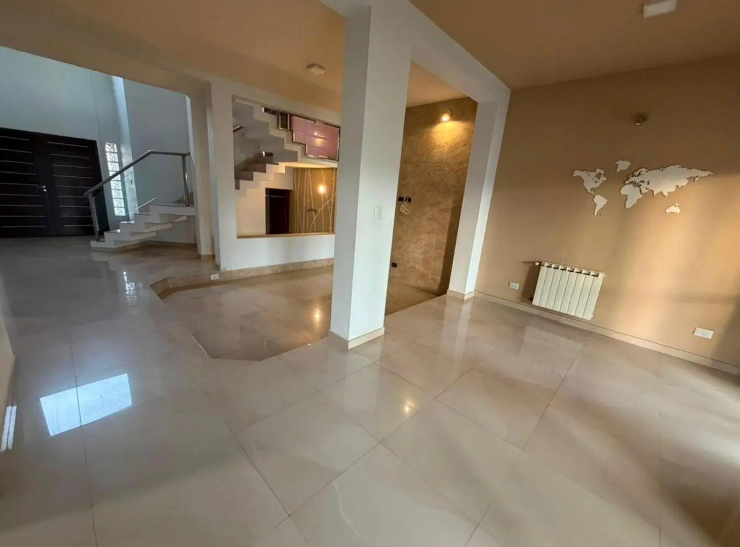 CASA EN VENTA BARRIO LOS SOLARES, RODEO DEL MEDIO 5