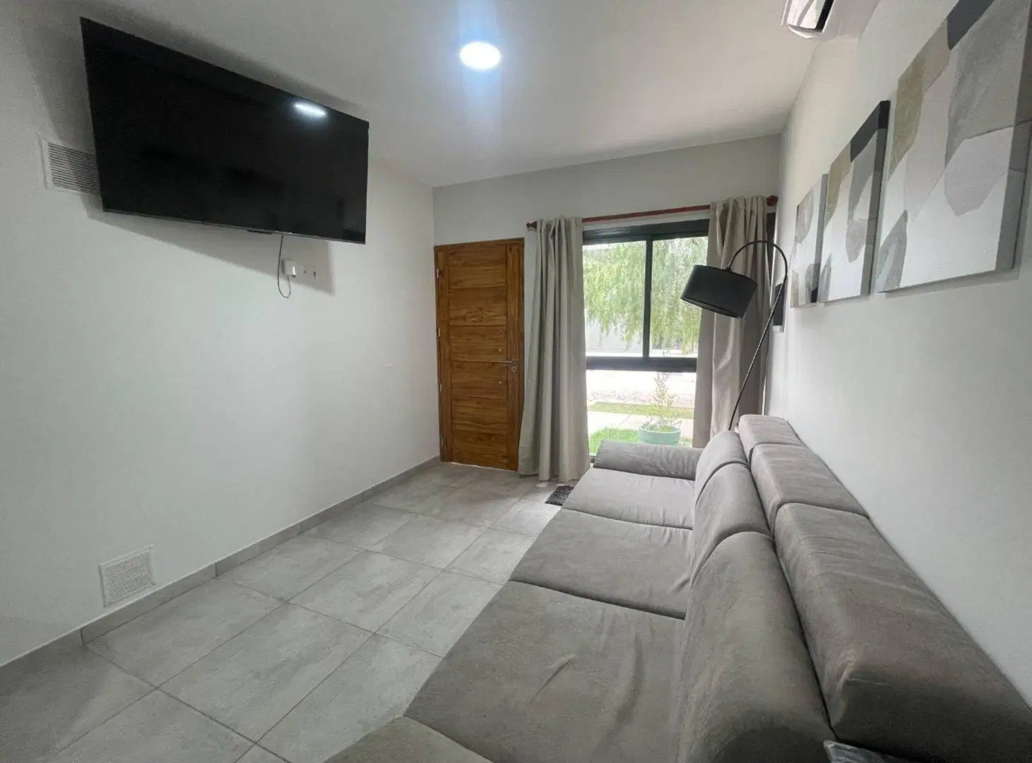 VENTA Bº PRIVADO CASA 3 HAB 2 BAÑOS (1 EN SUITE) 2