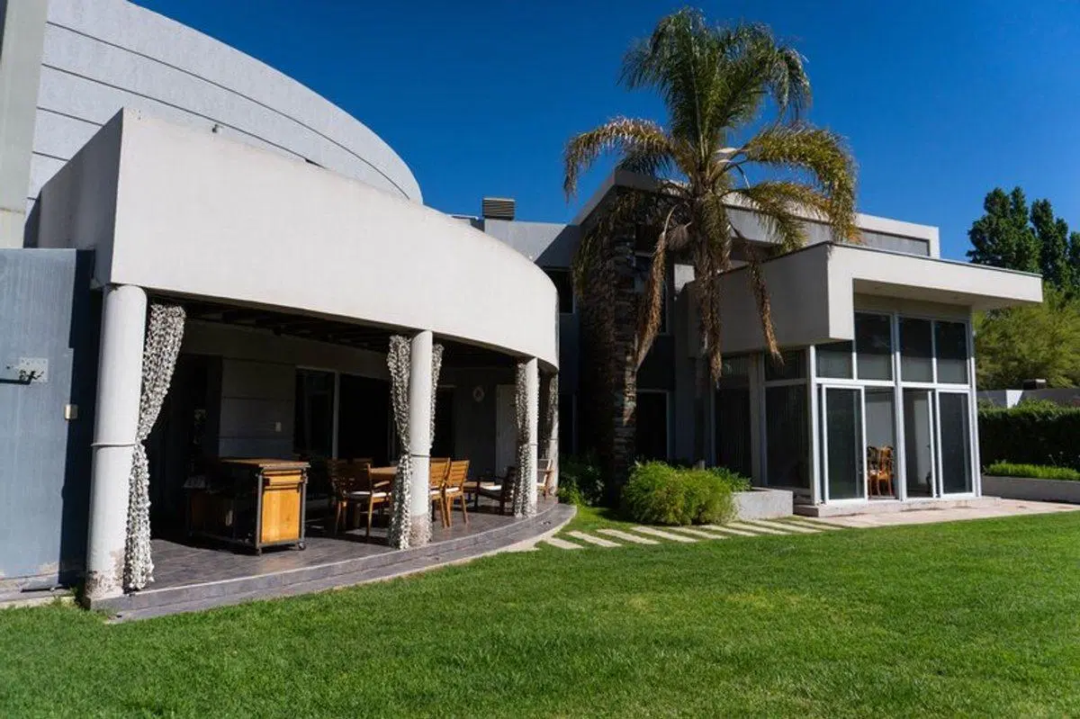 Casa  de categoría en venta en Barrio Los Teros 4