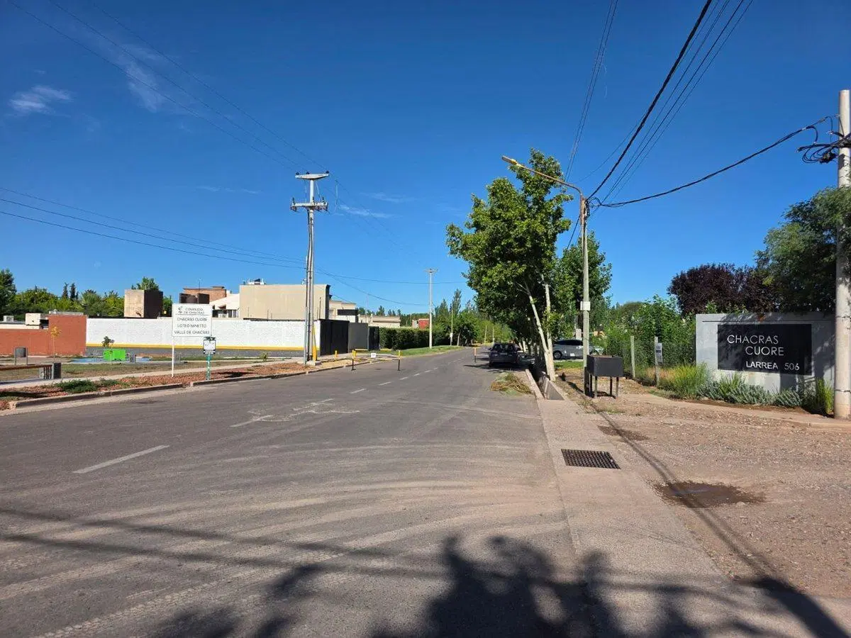 Venta de terreno en Chacras de Coria, Lujan 2