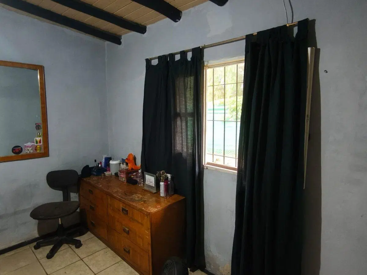 Oportunidad, Casa y 1200m² de parque. 2