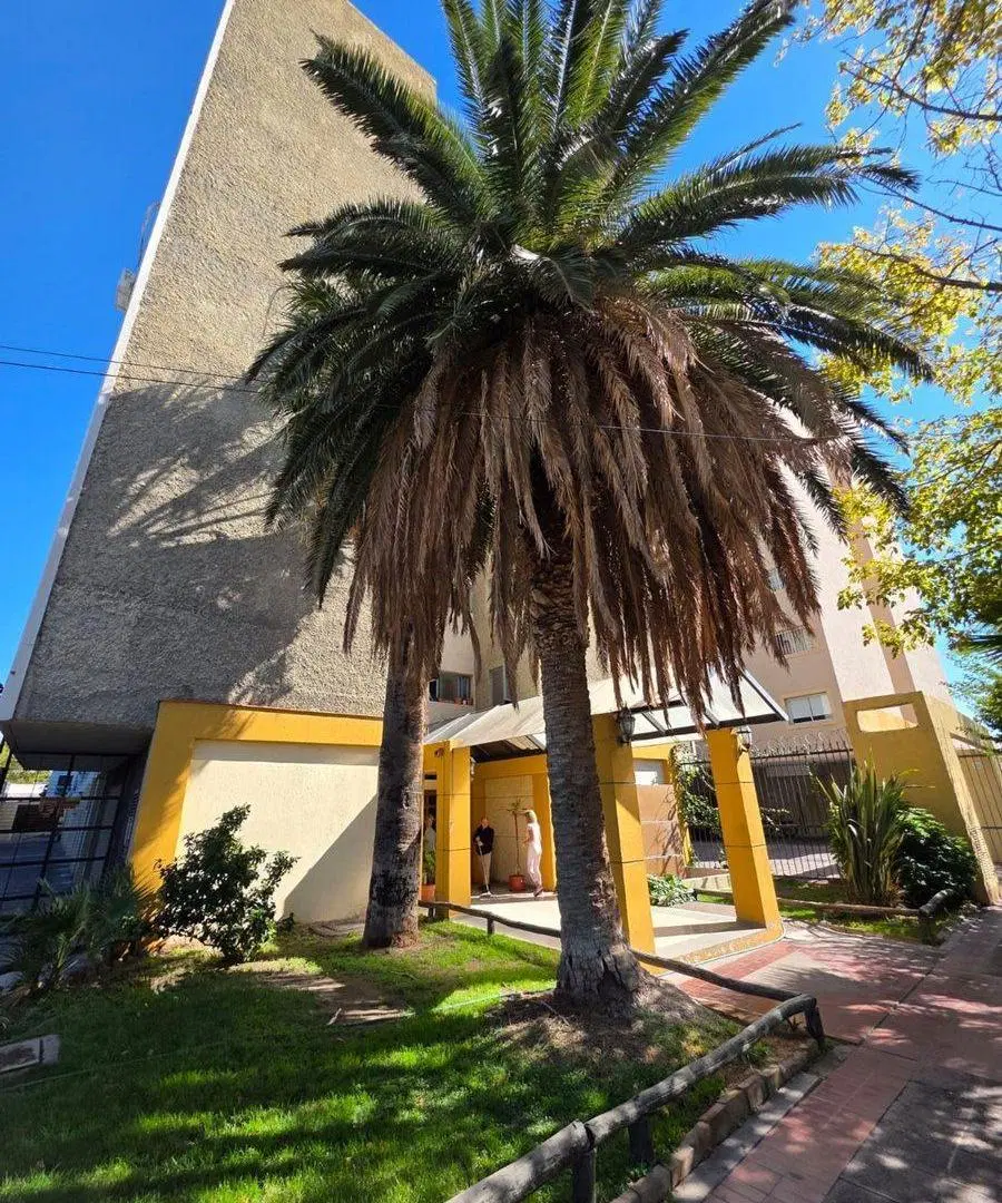 Venta departamento en Godoy Cruz, 4 ambientes 4