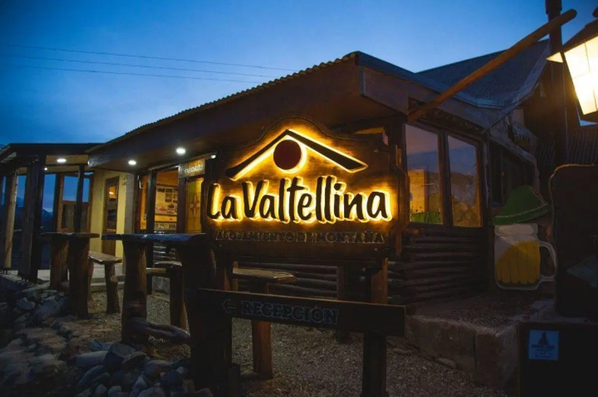 VENTA HOTEL DE MONTAÑA EN LOS MOLLES MALARGUE 4