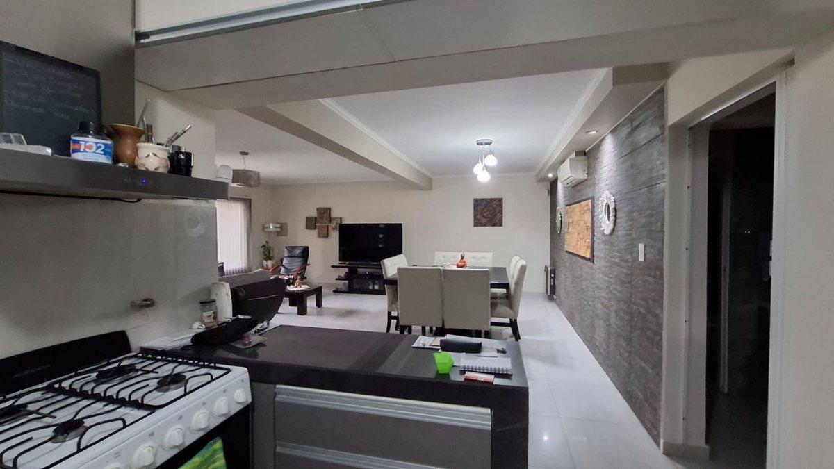 Casa en venta en privado Barrio Villa Michelo