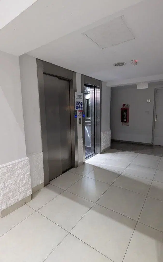 Departamento dos dormitorios y cochera Godoy Cruz 5