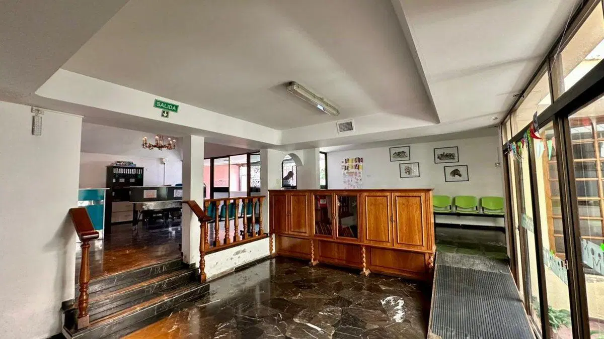 VENTA CASA DE ALTA CATEGORIA BOMBAL SUR GODOY CRUZ 5