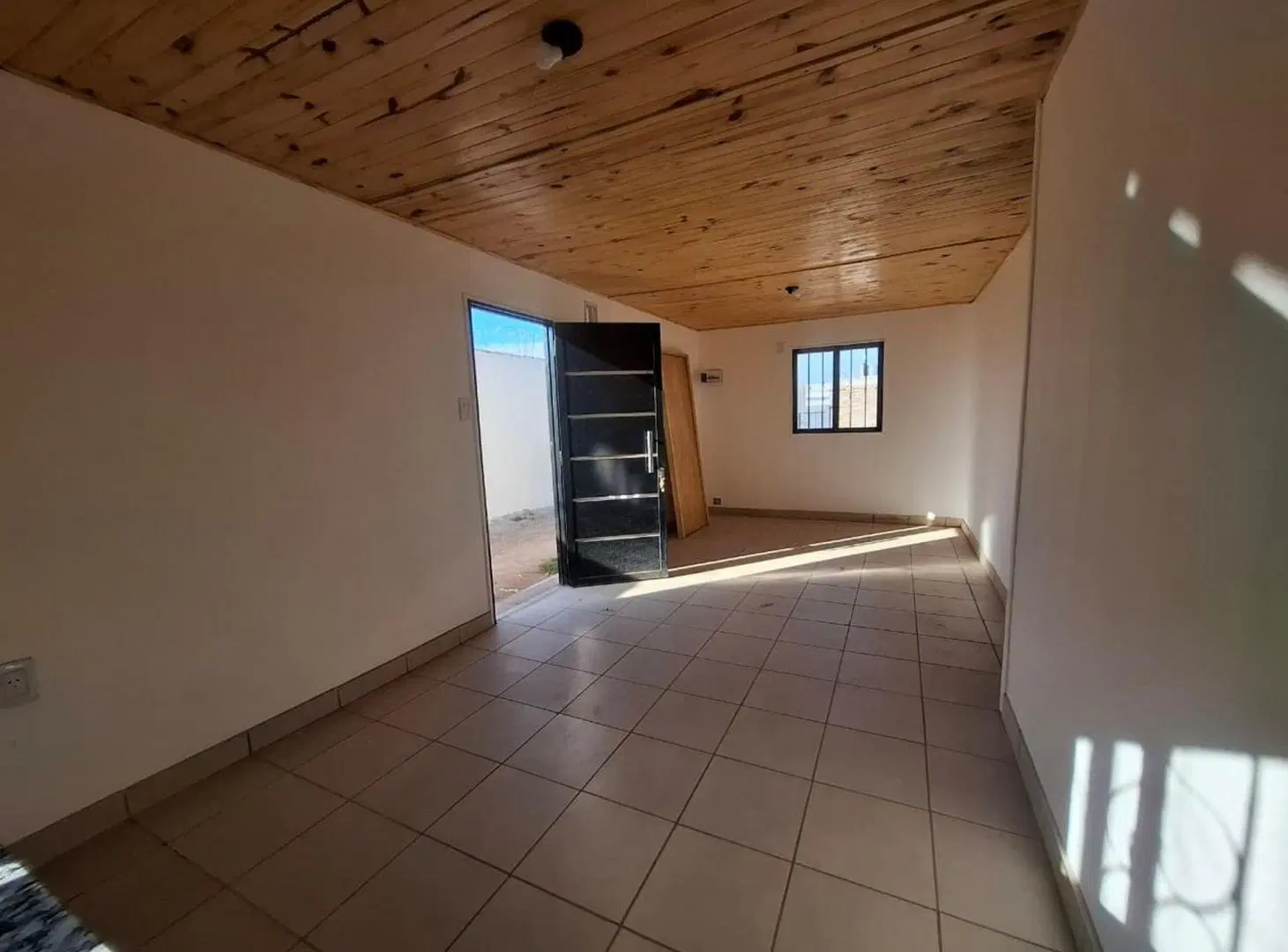 ALQUILER CASA BARRIO LOS PLUMERILLOS LAS HERAS 3