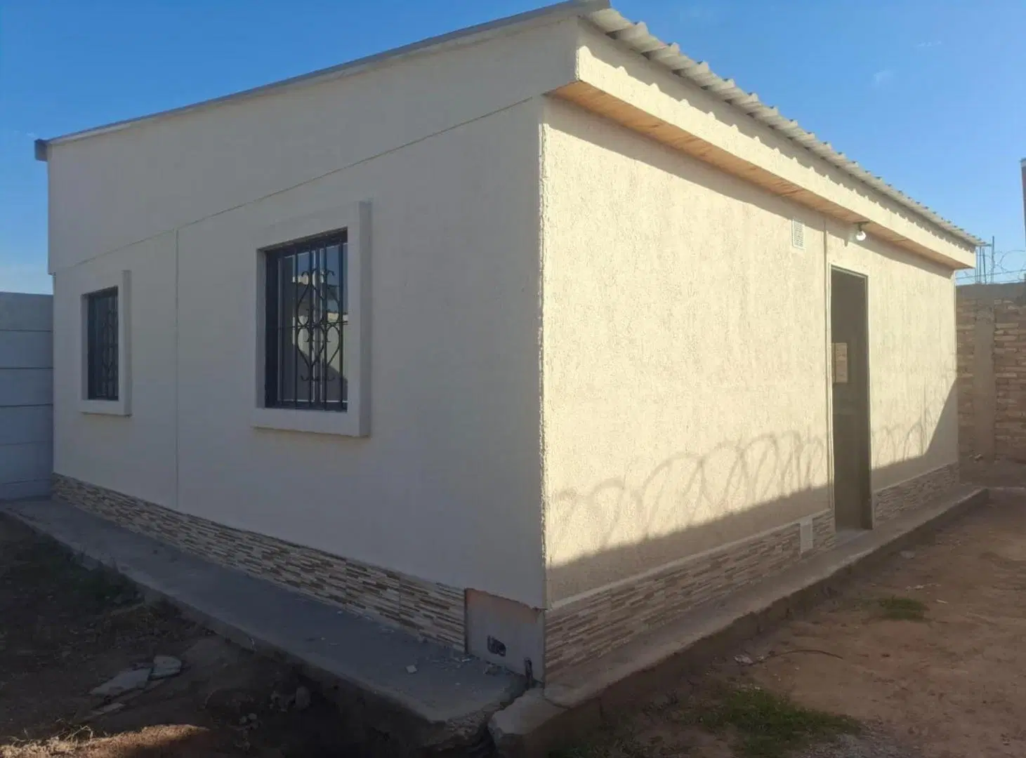 ALQUILER CASA BARRIO LOS PLUMERILLOS LAS HERAS 2